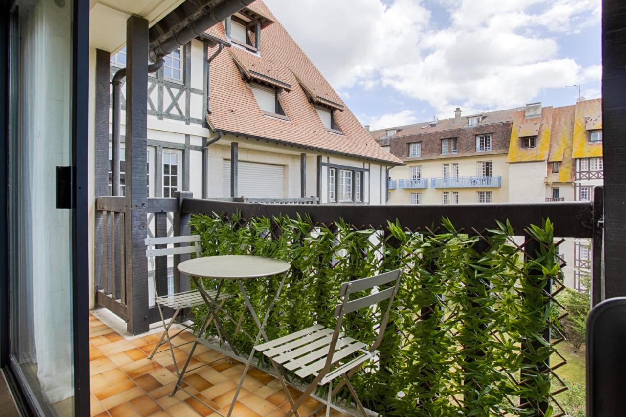 Appartement Castel Saint Clair Deux Pièces à Deauville Extérieur photo